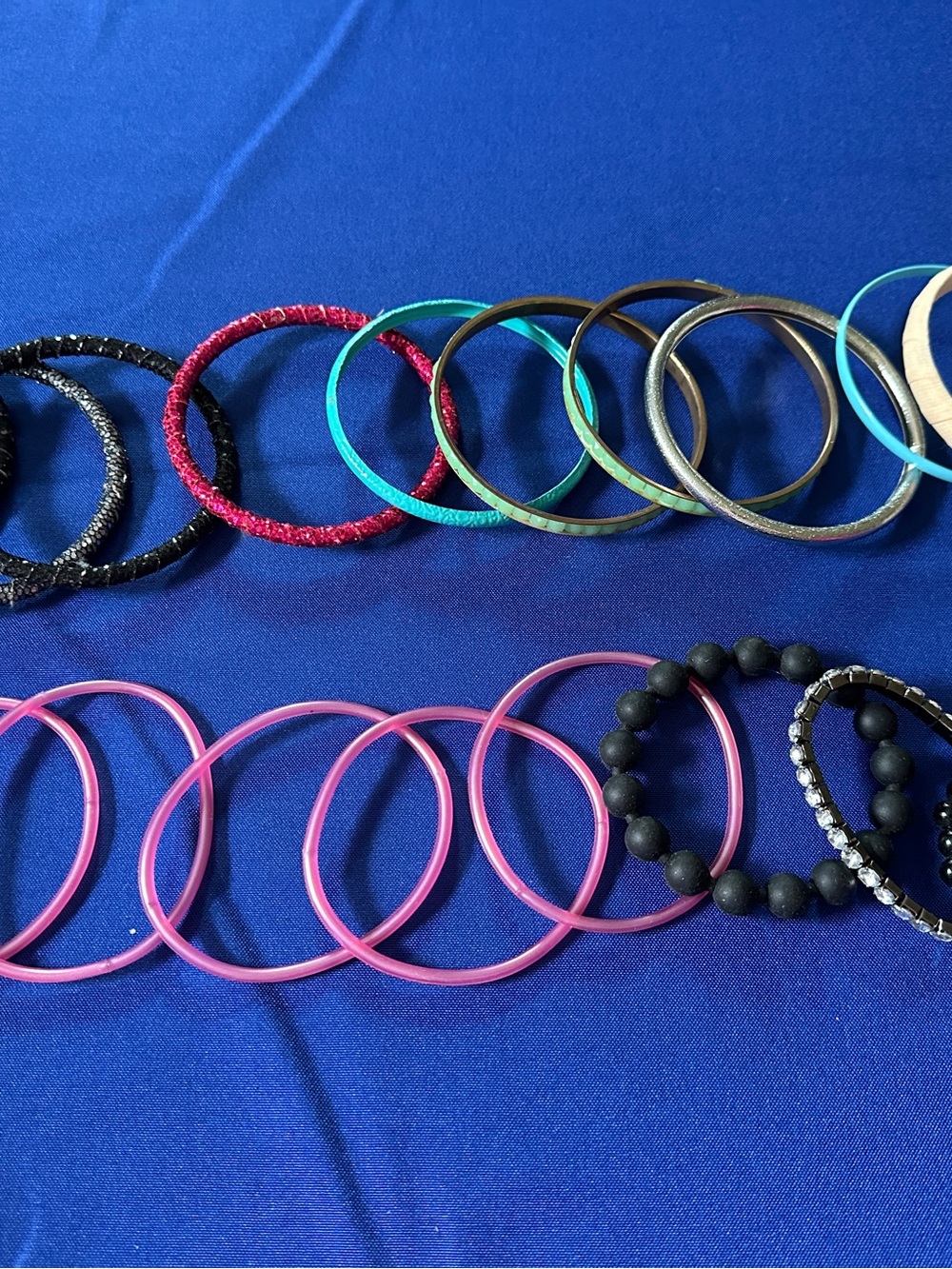 Assorted Women’s Bracelet Set